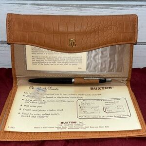 Buxton Clutch wallets for women